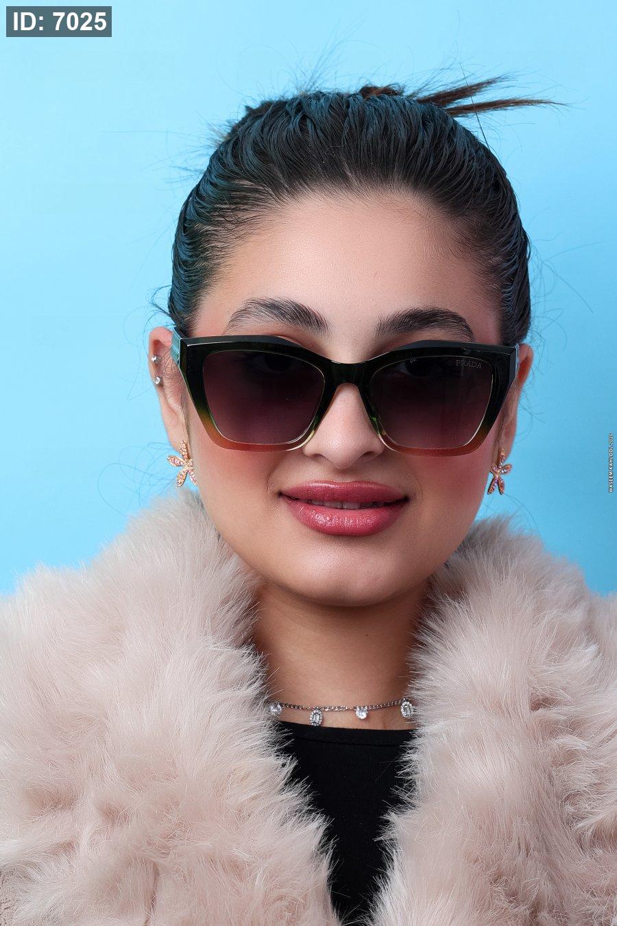 نظارة برادا نسائية G
